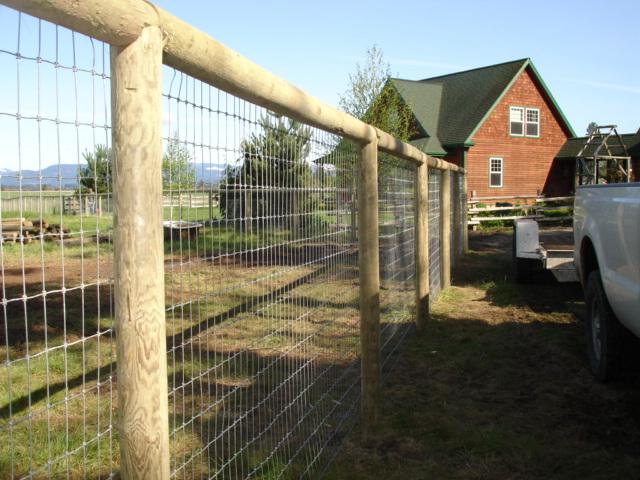 no climb and top rail pole fence 60" Non Climb Horse Fence with Top